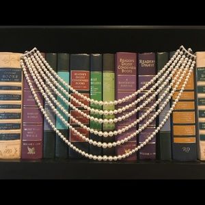5 strand multi-strand pearl necklace